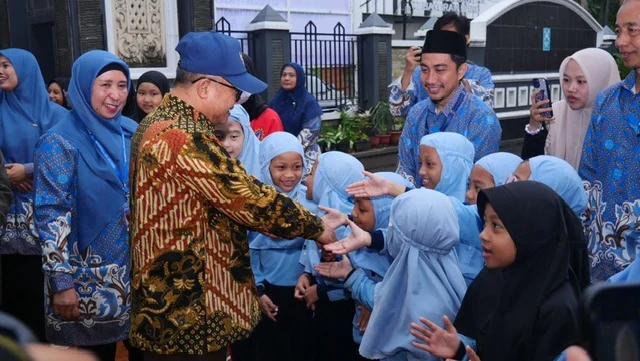 Kemendikdasmen Terapkan Ijazah Elektronik dan Cetak Mandiri untuk Sekolah Mulai Tahun 2025