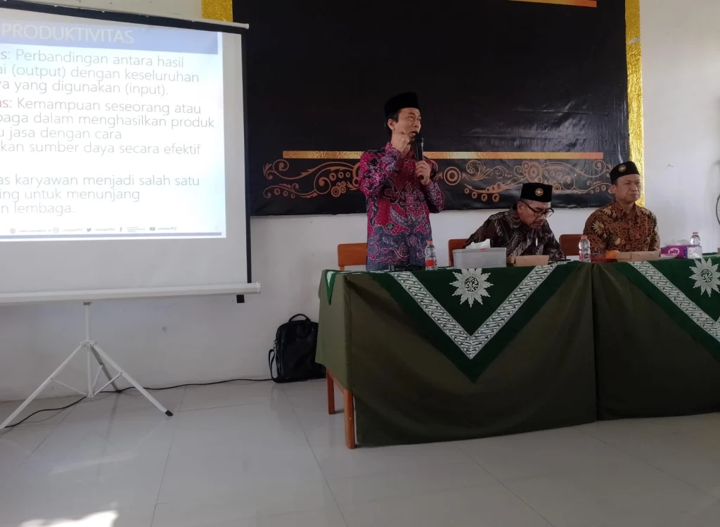 Rektor Umsida Sampaikan Lima Karakter Pegawai di SPEAM