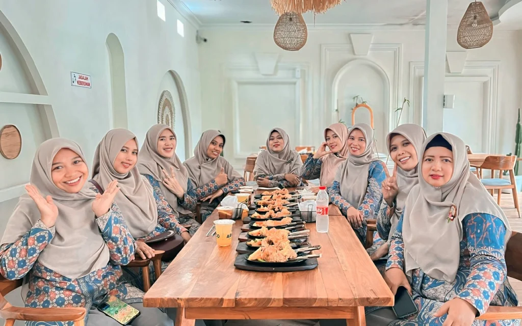 Serunya Kuliner Usai Sekolah: SD Muhammadiyah Kota Blitar Pilih Arigo Steak and Ice Cream sebagai Tempat Kebersamaan