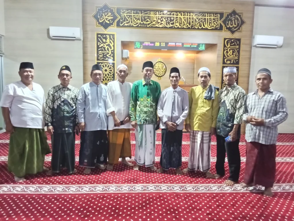 Khotib Berpesan Empat Tanda Diterimanya Amal Ibadah pada Safari Ramadan PCM Panceng di Masjid Al-Ikhlash
