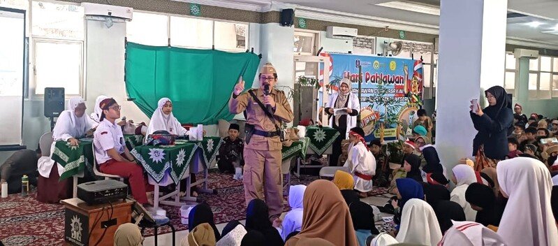 Bung Tomo Hidupkan Semangat Patriotik di SD Musix