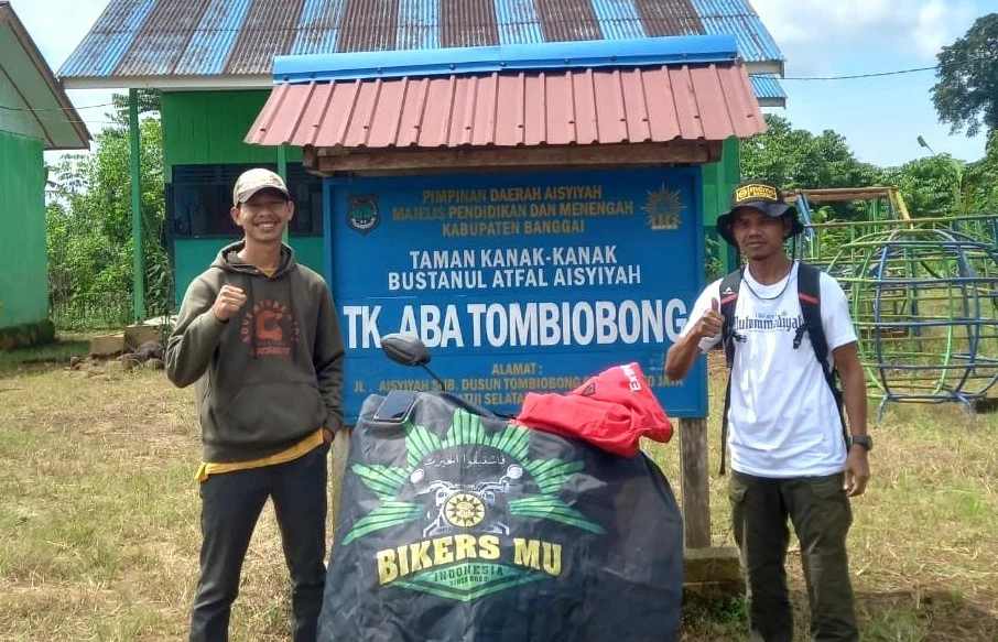 BikersMu Banggai Salurkan Bantuan untuk Siswa di Pedalaman Batui Selatan