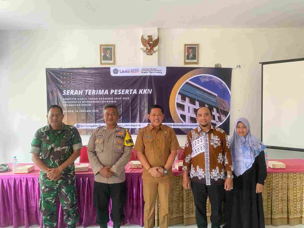 UMG Lepas 700 Mahasiswa KKN