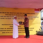 Menko PMK Letakkan Batu Pertama Pembangunan Masjid Salamad Indonesia di Vietnam 
