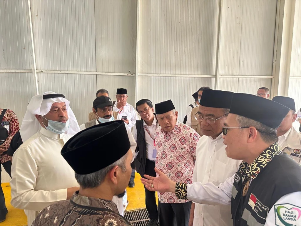 Tinjau Penginapan Jemaah Haji di Madinah, Menko PMK Apresiasi Kerja Keras PPIH