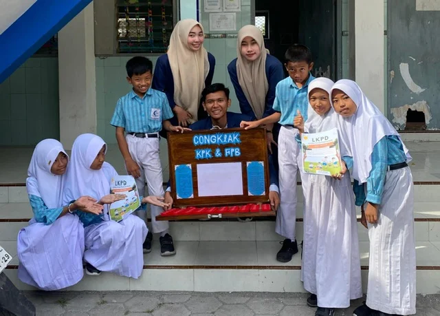 CONGKEL: Inovasi Pembelajaran Matematika Mahasiswa KKN UMG di MI Al Furqon Srowo