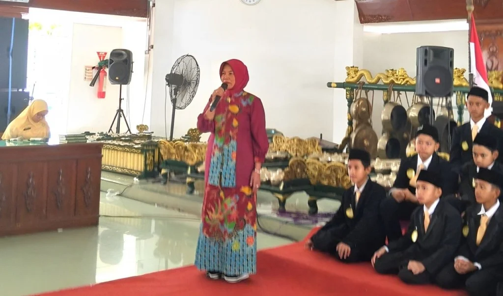 Wabup Bojonegoro Berikan Pesan Inspiratif di Ujian Terbuka Tahfidzul Quran SD Mudabo