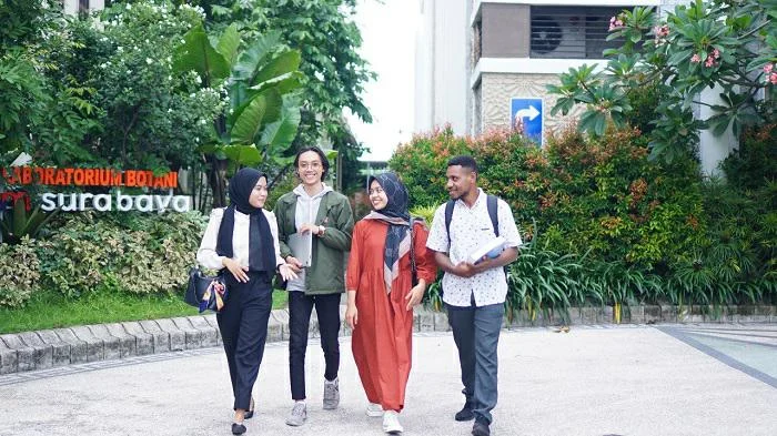 Daftar Sebelum 30 Juni! UM Surabaya Tawarkan 10 Beasiswa di Gelombang 2
