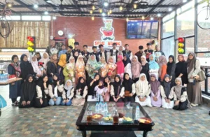 Hangat dan Berkesan! Cafe Serundeng Jadi Saksi Momen Pisah Kenang Siswa Kelas 6-C SD Musix