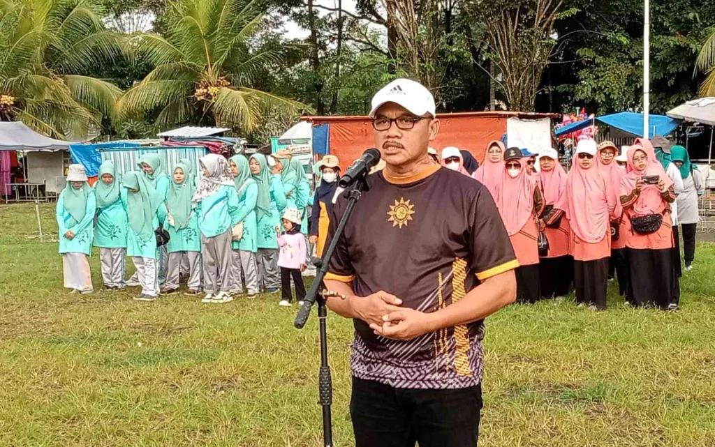 Camat Genteng Buka Apel Akbar dan Pawai Taaruf Muhammadiyah Genteng