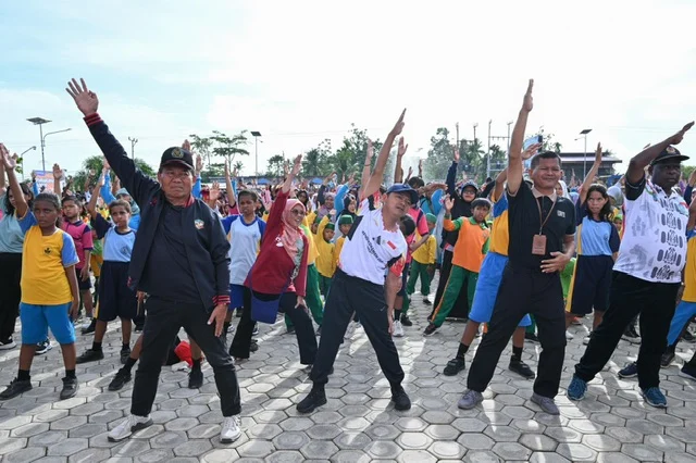 Senam Anak Indonesia Hebat di Sorong Pecahkan Rekor MURI