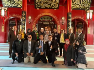 Menebar Ukhuwah di Negeri Tirai Bambu, Kisah Hangat PWM Jatim dan RSMA di Masjid Dasi Tianjin
