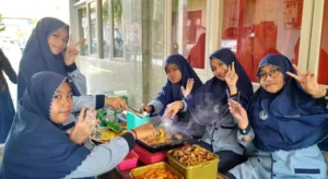 Usai SAT, SMP Muhammadiyah 14 Driyorejo Gelar Cooking Class dan Class Meeting yang Penuh Keseruan