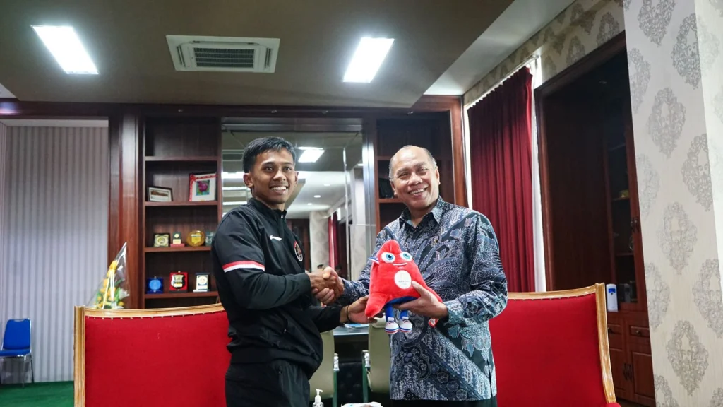 UM Surabaya Berikan Bonus Istimewa untuk Rahmad Adi Mulyono Usai Laga di Olimpiade Paris