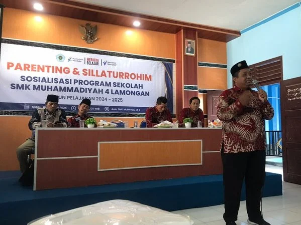 SMK Muhammadiyah 4 Lamongan Gelar Parenting untuk Orang Tua Siswa
