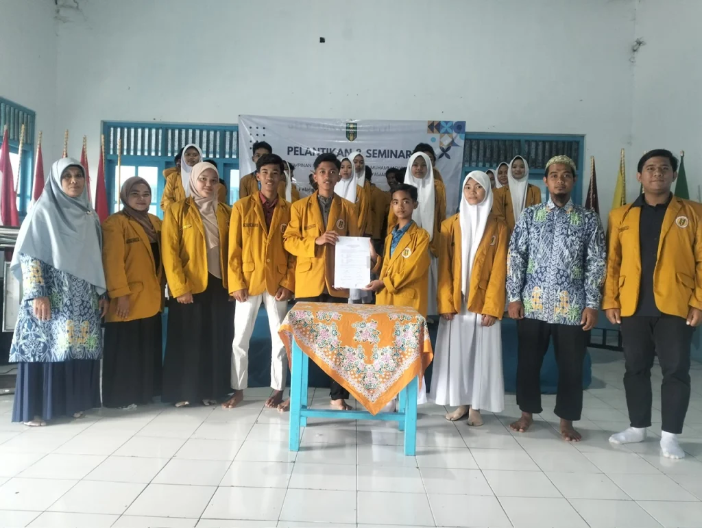 Pelantikan dan Seminar MTs Mulia Berlangsung Sukses
