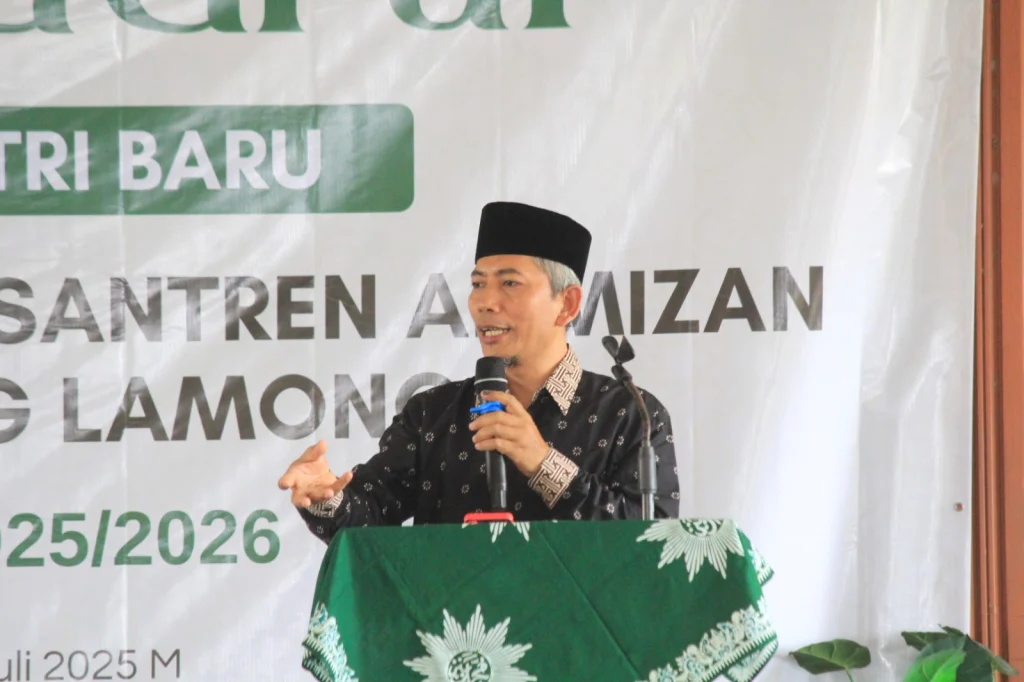 Mudir: Mondok di Al Mizan, Meretas Jalan Jadi Ulama, Mubaligh, dan Pemimpin Umat