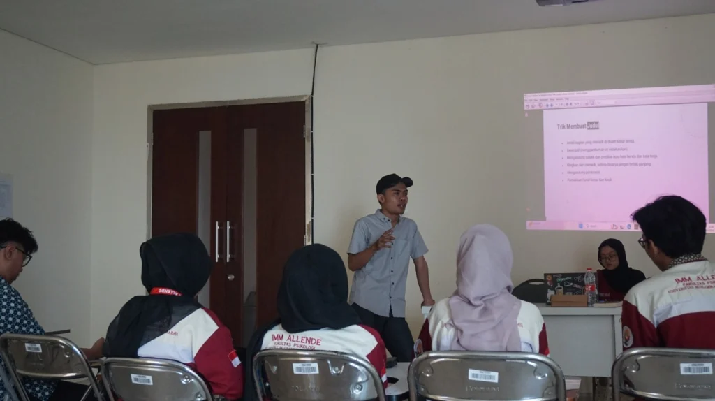 PK IMM Allende UM Surabaya Gelar Jurnallab