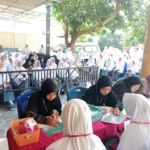 Santri Baru Al-Ishlah Sendangagung Jalani Screening Kesehatan sebelum Masuk Sekolah