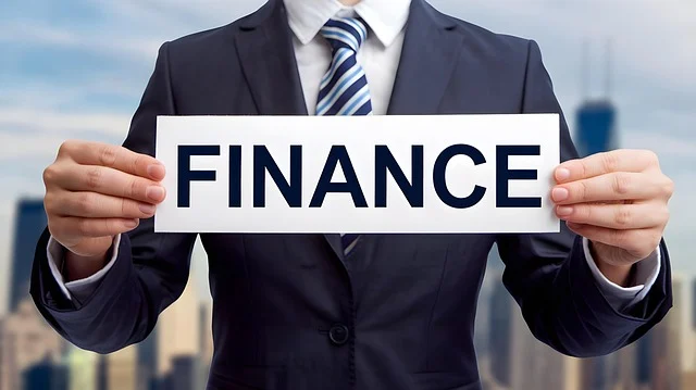 Pakar Ekonomi UM Surabaya Soroti Penurunan Daya Beli Masyarakat