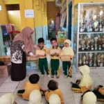 Penanaman Karakter  Mengenal Cinta Tanah Air dan Percaya Diri