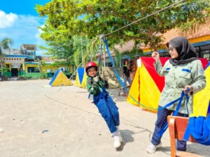 Nuansa Petualangan dan Flying Fox Bikin Anak Semangat!