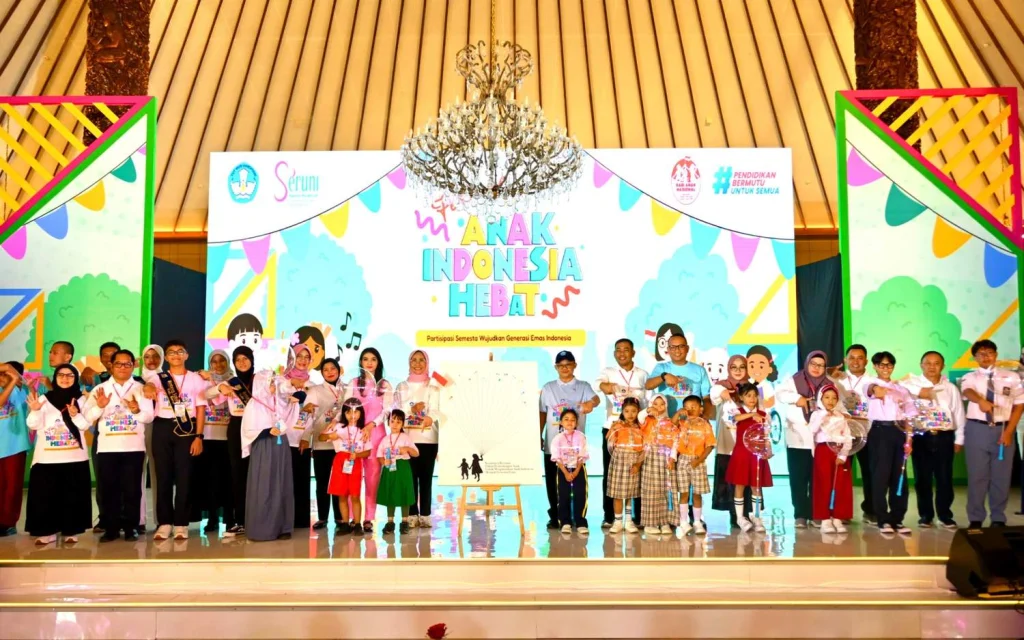 Rayakan Hari Anak Nasional 2025, Kemendikdasmen Apresiasi Guru Kreatif dan Ilmuwan Cilik