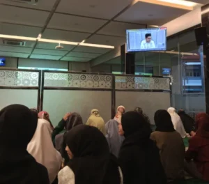 Pengajian Ahad Pagi: Ustadz Fiqih Risalah PhD Tegaskan Ilmu, Iman, dan Amal Sebagai Pilar Agama