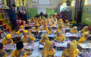 KKN Tematik 45 UMG Gelar Lomba Mewarnai di TK Dharma Wanita Persatuan Kedanyang