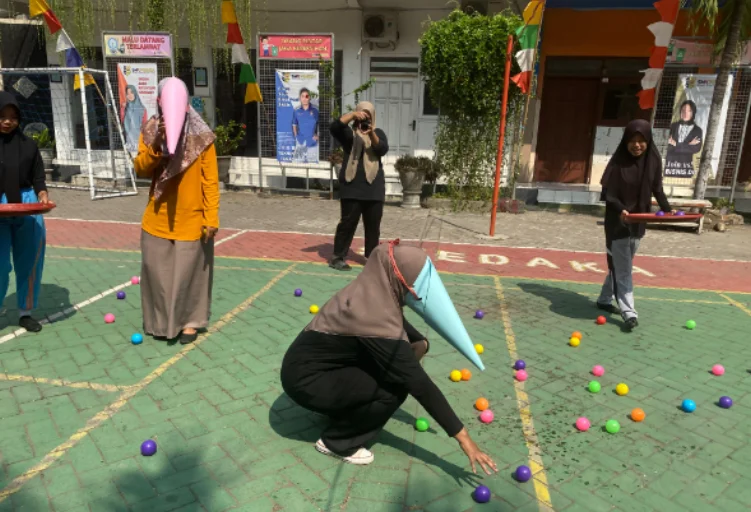 Lomba Antar Guru Smedaka Meriahkan HUT Ke-79 RI