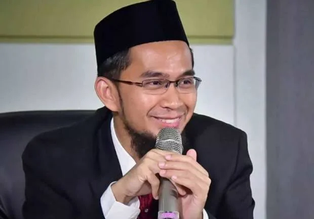 Ustadz Adi Hidayat Difitnah, Ini Kata Din Syamsuddin
