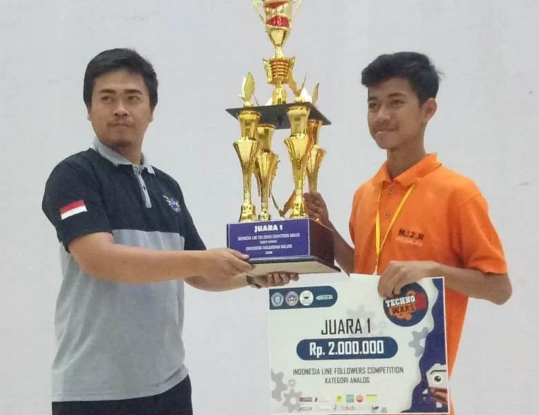 Sejak Kecil Hobi Elektro, SMP Borong Juara Robot