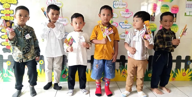 TK ABA 36 PPI Sukses Gelar Trial Class 2025, Kreasi Menghias Kipas Jadi Kegiatan Favorit