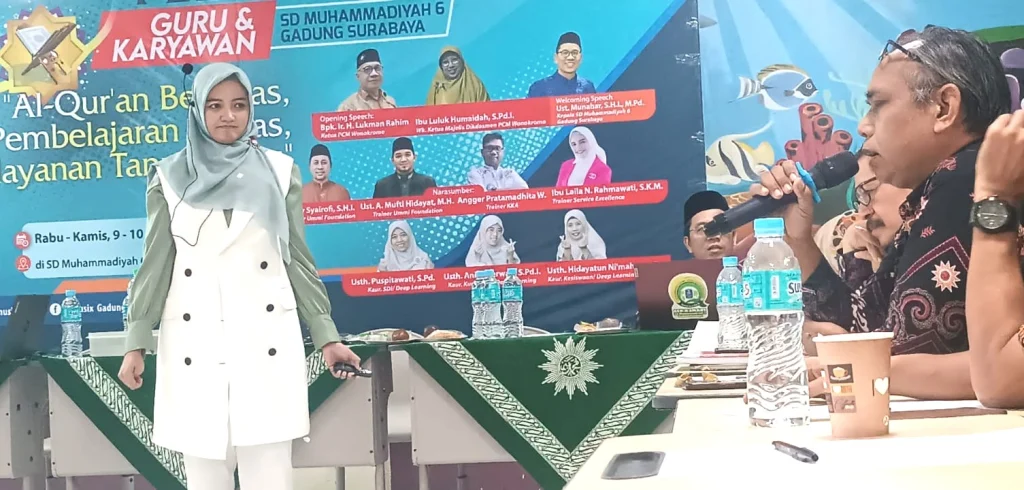 Pelayanan Tanpa Batas Jadi Tema Pelatihan Guru dan Karyawan SD Musix