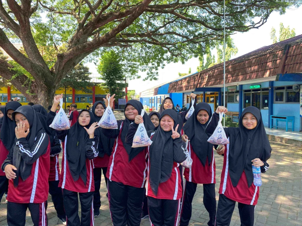 1000 Porsi Daging Kurban, ini Cara SMP Mulia Berkurban