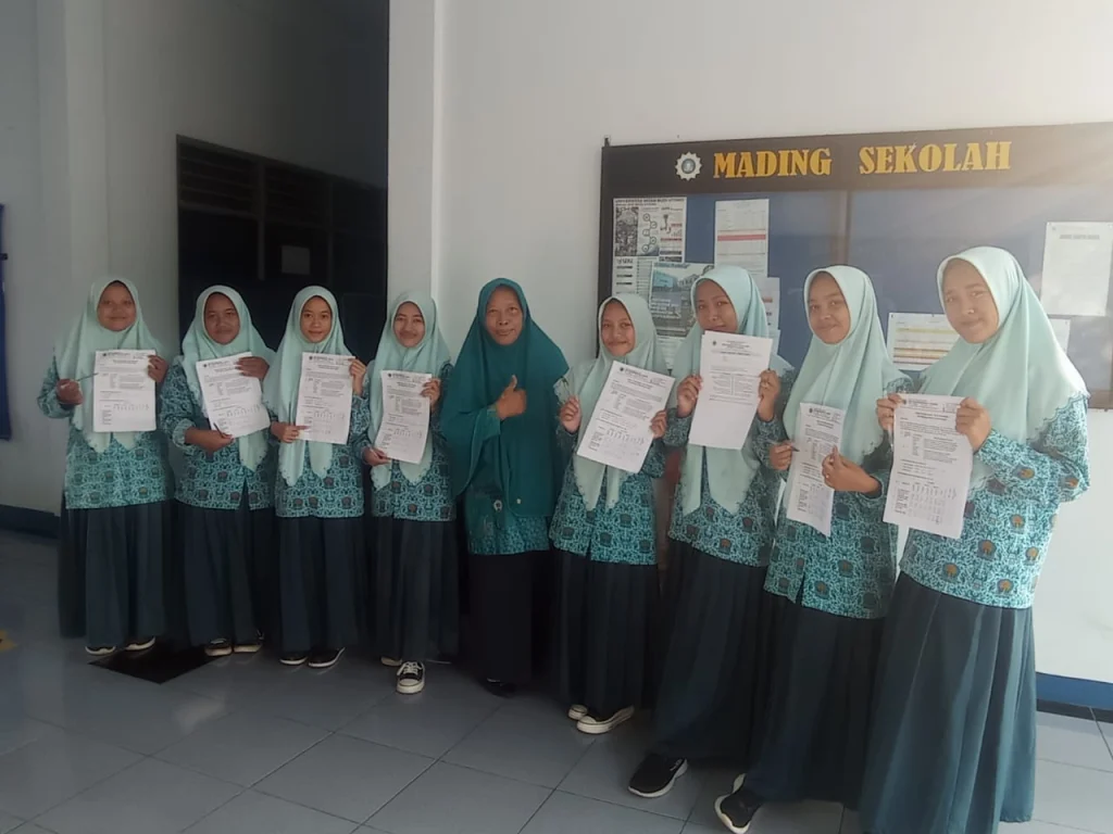 Siswa Smamsi Lakukan Pengisian Angket Minat Mapel