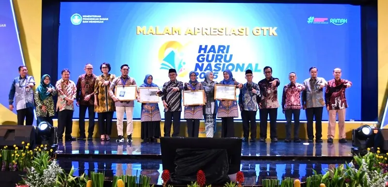 Kemendikdasmen Tegaskan Komitmen Perkuat Kompetensi dan Keteladanan Guru melalui Puncak Apresiasi GTK 2025