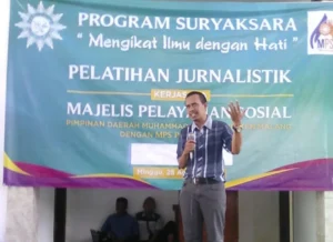 Ketika Anak Panti dengan Imaginatif Menulis Cerita