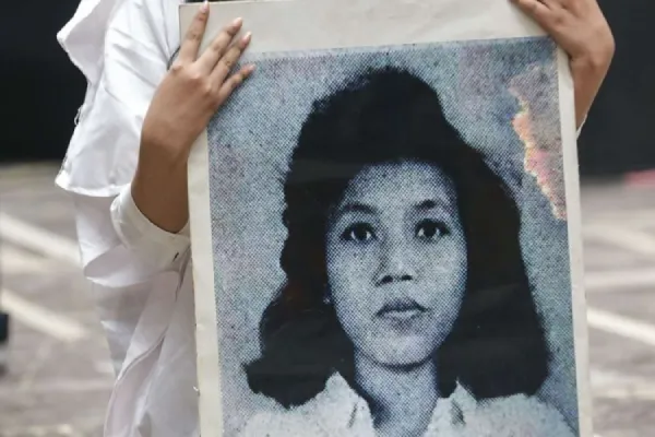 PWM Jatim Beri Penghargaan kepada Keluarga Marsinah pada Peringatan Milad ke-113 Muhammadiyah