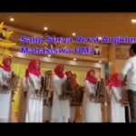 Merdunya Sang Surya Diiringi Angklung oleh Paduan Suara UMJ