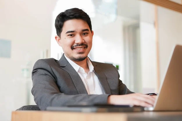 Kita Butuh Pemimpin Shaleh yang Kuat