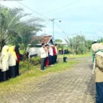 SMK Muhammadiyah 5 Gresik Gaungkan Komitmen Kebermanfaatan di Apel Milad ke-113 Muhammadiyah