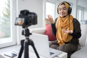 Guru Dipaksa Jadi Youtuber