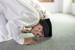 Nabi Anjurkan Perbanyak Doa saat Sujud: Di Sujud yang Mana dan Bolehkan Sembarang Doa?