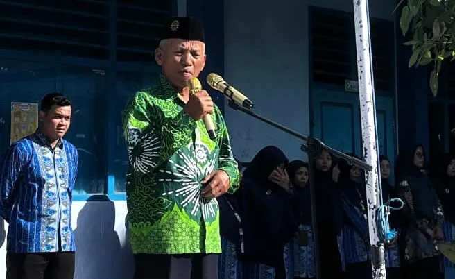 SMP Muhammadiyah 1 Babat Peringati HGN 2025 dengan Apel dan Persembahan Mutuba Got Talent