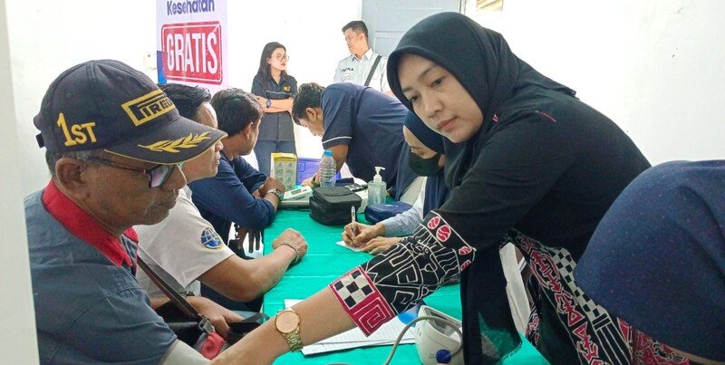 RSU Assakinah Medika Sukodono Berkolaborasi dengan Jasa Raharja Gelar Pemeriksaan Gratis dan Pelatihan PPGD