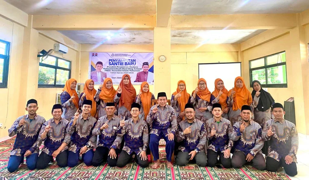 Ketua PDM Makassar Resmi Buka Kegiatan Belajar Mengajar di MBS Awwalul Islam