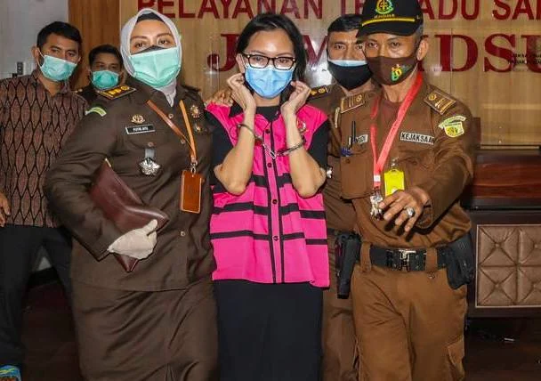 Kaum yang Terpeleset