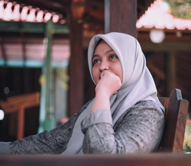 Bolehkah Wanita Minum Obat Penunda Haid agar Bisa Berpuasa Sebulan Penuh?