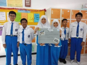 Belajar Membuat Poster Eksplanasi, Begini Hasilnya